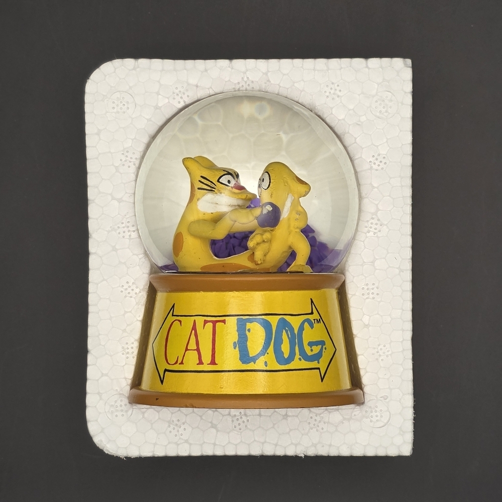 Cat Dog - Mini Snow Globe